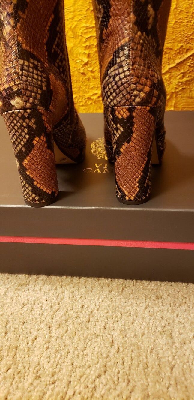 NIB Vince Camuto Jestinal python print Leather Platform Boot 6.5M New - Picture 4 of 8